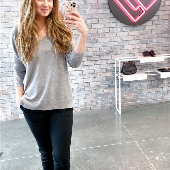 Silver Icing Top - Picture 3 of 6